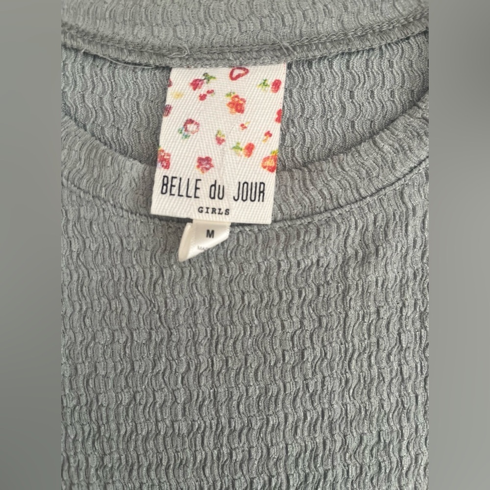 Belle du Jour Ruffled Top - Picture 3 of 5